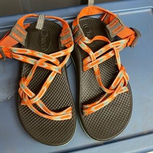 Chaco girls size 2